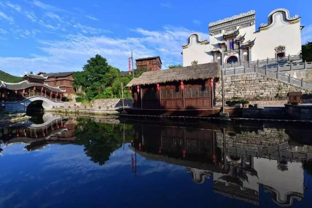 小鄂聊天室 建起干群关系连心桥